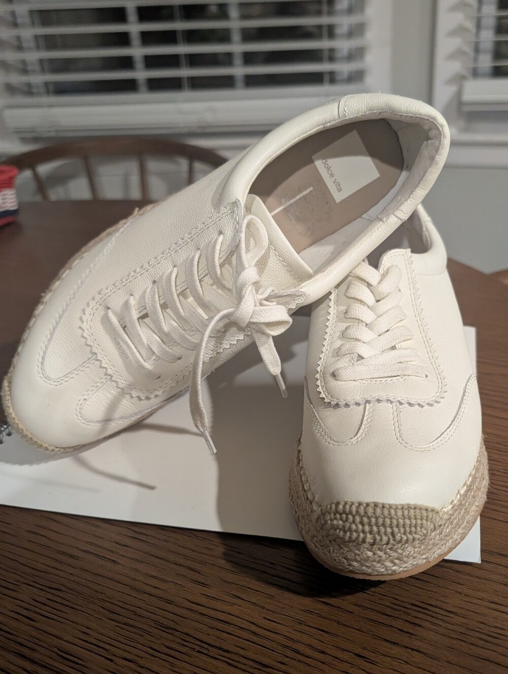 Dolce Vita Womens Sneaker Shoes 9.5 Like New